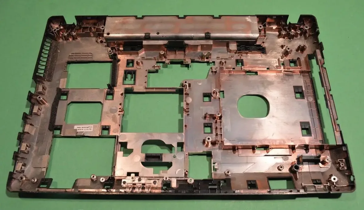 Нижня частина корпусу з HDMI Lenovo G580157 G585 60.4sh01.001 90200989