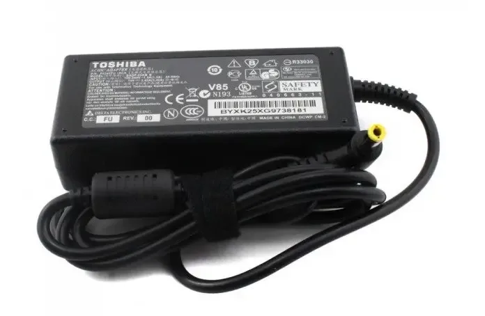 Блок живлення для ноутбука Toshiba 19 V 3.42 A 65 W (DC 5.5*2.5)